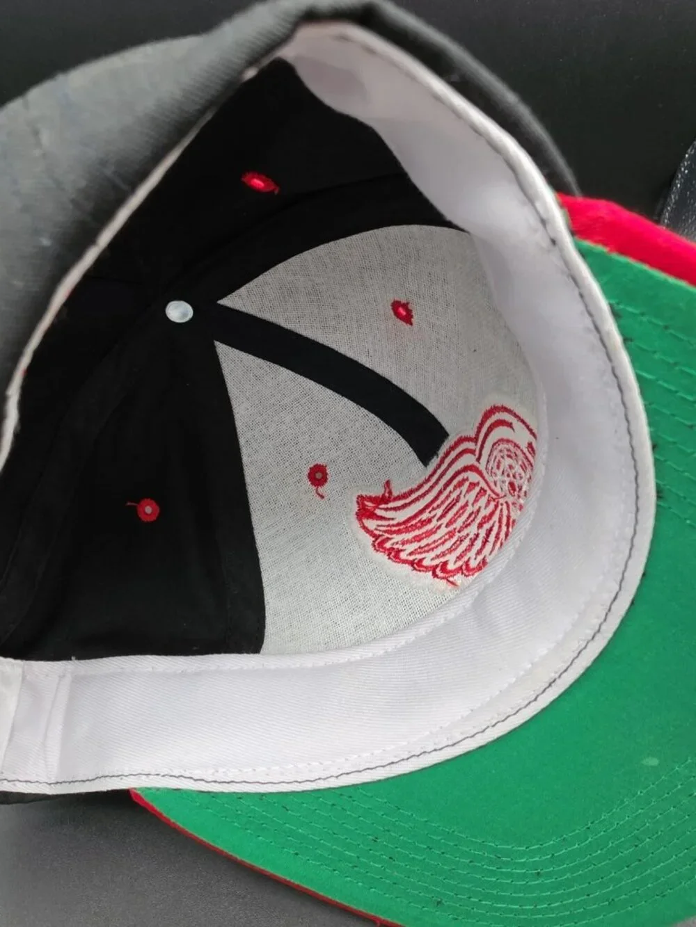 Vintage Sports Specialties Detroit Red Wings Plain Logo Snapback Amazing Conditi